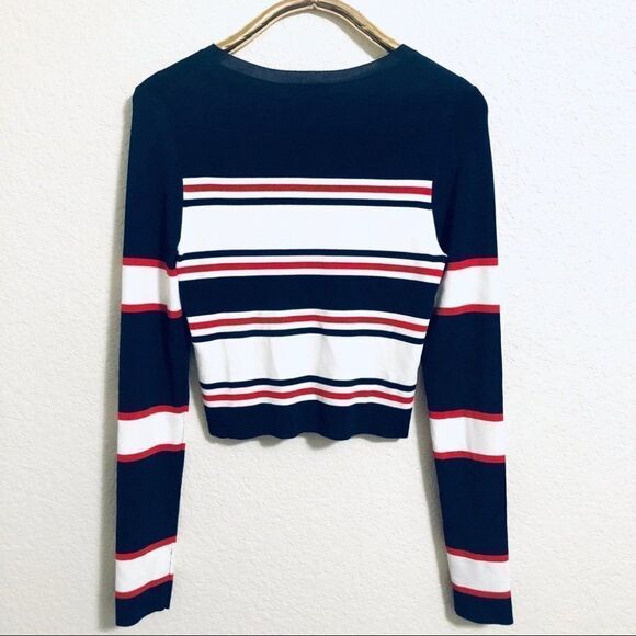 Trouve navy striped long sleeve knit crop top - Picture 7 of 9